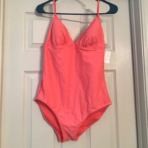 Old Navy one piece bathing suit Size L